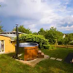 펜션 Ranch 66 - Wellness Arizona Ve Stylu Divokeho Zapadu S Koupacim Sudem A Saunou Tršice
