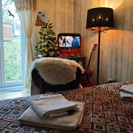 Ranch 66 - Wellness Arizona Ve Stylu Divokeho Zapadu S Koupacim Sudem A Saunou Tršice