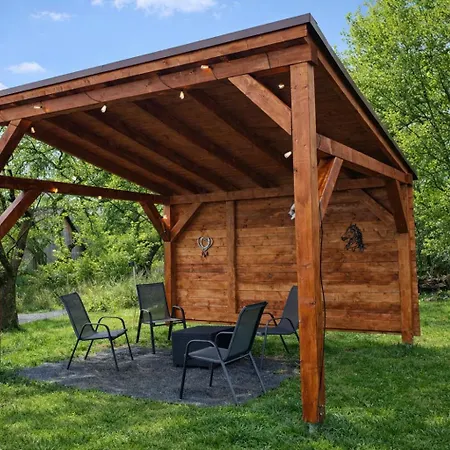 Ranch 66 - Wellness Arizona Ve Stylu Divokeho Zapadu S Koupacim Sudem A Saunou 펜션 Tršice