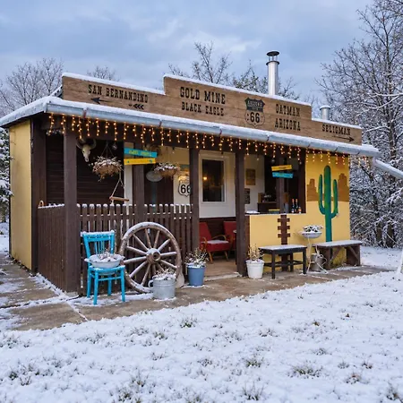 Ranch 66 - Wellness Arizona Ve Stylu Divokeho Zapadu S Koupacim Sudem A Saunou Tršice